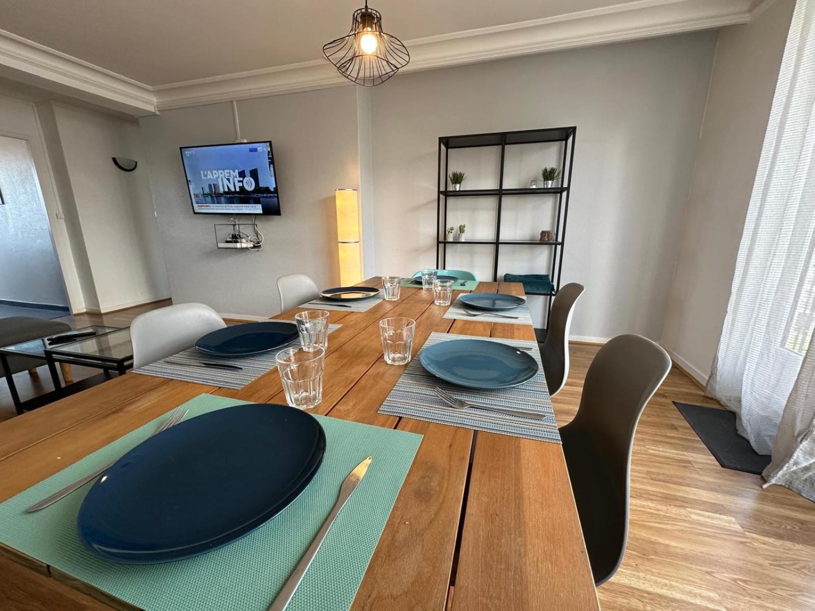 Le Jules Verne, Proche De La Gare Apartment